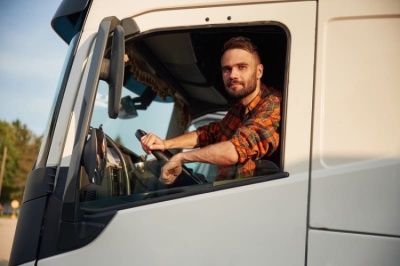 Cansao ao volante? Saiba como a gesto de fadiga torna a sua conduo mais segura Cansao ao volante? Saiba como a gesto de fadiga torna a sua conduo mais segura